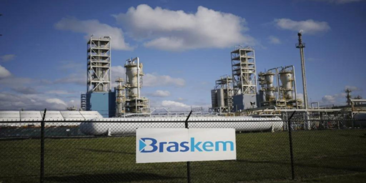 Braskem (BRKM5) recebe nota de default da S&P; entenda o risco para investidores 1 GAZETA MERCANTIL Braskem-Brkm5