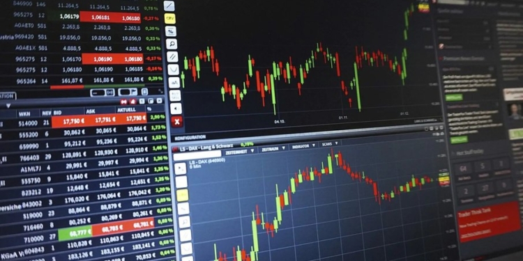 Bolsas mundiais sobem com recuperação na Ásia, mas ações de tecnologia ainda preocupam investidores 1 GAZETA MERCANTIL Agência Dbrs Eleva Nota De Crédito Do Brasil; Confira