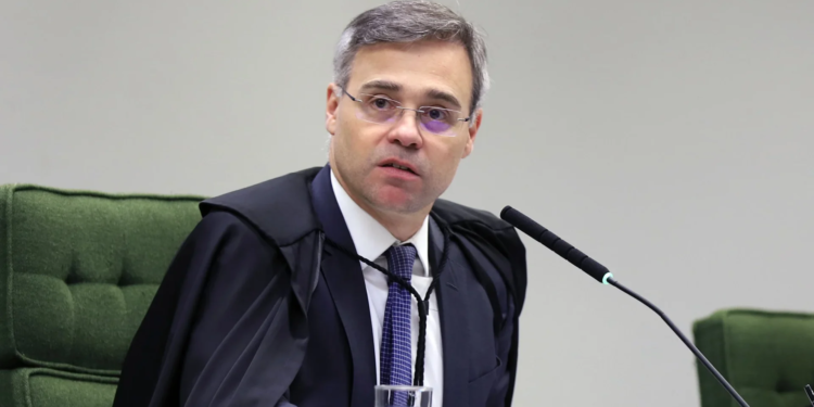 Instituto de André Mendonça recebeu R$ 5,2 milhões de empresa de ex-parceiro de Vorcaro 1 GAZETA MERCANTIL Instituto Iter Recebeu R$ 5,2 Milhões Da Cedro Antes De Mendonça Assumir Caso Master-Gazeta Mercantil