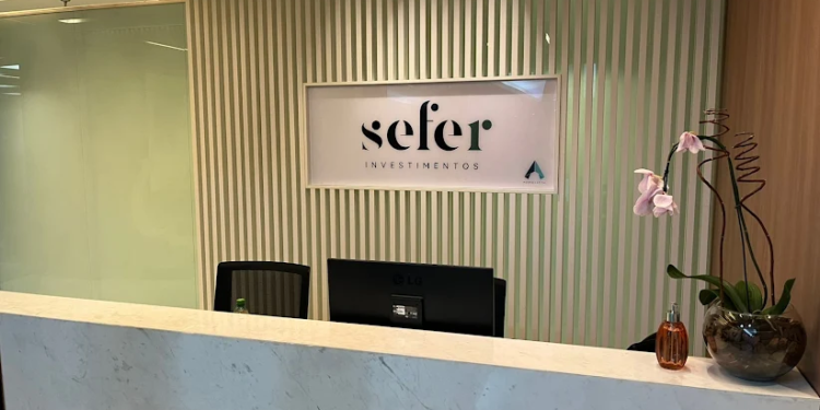 Banco Central determina liquidação da Sefer e amplia pressão sobre ex-parceiros de Daniel Vorcaro 1 GAZETA MERCANTIL Banco Central Determina Liquidação Da Sefer E Amplia Pressão Sobre Ex-Parceiros De Daniel Vorcaro - Gazeta Mercantil - Economia