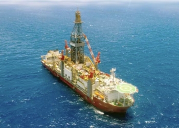 Navio Sonda Da Petrobras - Gazeta Mercantil