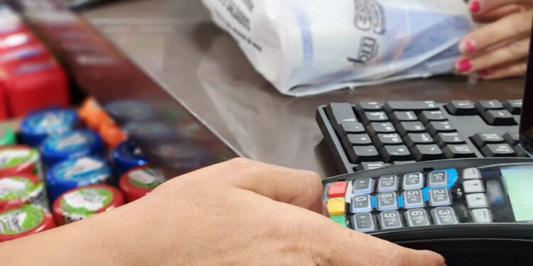 Bancos prevêem inadimplência piorar no 3º trimestre mesmo com Novo Desenrola 1 GAZETA MERCANTIL Inadimplência - Gazeta Mercantil