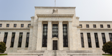 Fed mantém juros nos EUA entre 3,75% e 4%, mas divergência abre caminho para nova alta em dezembro 10 GAZETA MERCANTIL Fed Mantém Juros, Mas Três Votos Por Alta Colocam Corte Nos Eua Mais Distante - Gazeta Mercantil