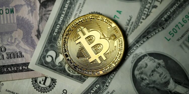 Bitcoin Sobe Após Dia Volátil, Com Strategy E Payroll No Radar