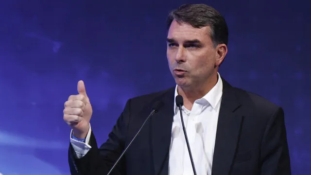 PF: Flávio destinou emenda a miliciano condenado 1 GAZETA MERCANTIL Pf: Flávio Destinou Emenda A Miliciano Condenado - Gazeta Mercantil - Política