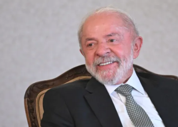 MDB: dez diretórios declaram apoio a Lula, enquanto outra ala se alinha a Flávio Bolsonaro 7 GAZETA MERCANTIL Lula - Gazeta Mercantil