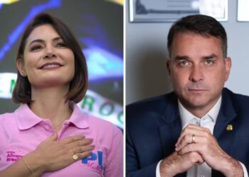 Família Bolsonaro Elege Quatro Nomes Para O Congresso E Leva Flávio Ao 2º Turno - Gazeta Mercantil - Destaque