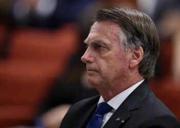 Moraes suspende visitas de Flávio Bolsonaro ao pai até depois do 1º turno e cobra explicação sobre carta 6 GAZETA MERCANTIL Moraes Suspende Visitas De Flávio Bolsonaro Ao Pai Até Depois Do 1º Turno E Cobra Explicação Sobre Carta - Gazeta Mercantil - Política