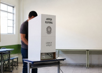 Eleições 2026 - Cabine De Votação - Gazeta Mercantil
