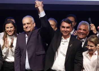 Flavio Bolsonaro Anuncia Vice - Gazeta Mercantil