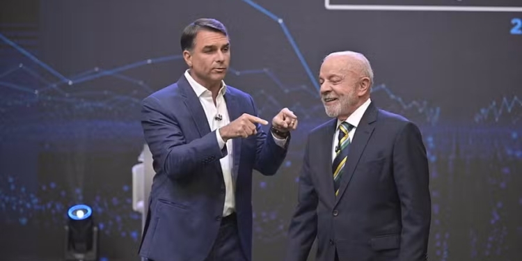 Lula cobra Flávio Bolsonaro sobre R$ 134 milhões de Vorcaro, patrimônio e pandemia em debate na Band 1 GAZETA MERCANTIL Debate Band - Gazeta Mercantil