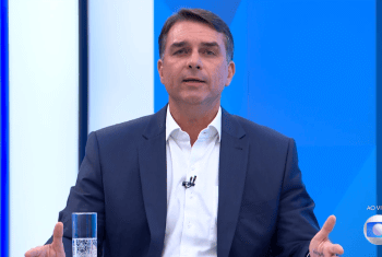Flávio Bolsonaro Tem Falas Falsas Desmentidas Em Checagem Do Debate Da Globo Com Lula