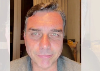 Flavio Bolsonaro Em Live Nos Eua - Gazeta Mercantil
