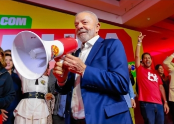 Lula Promete Abrir Sigilos Bancário E Telefônico No Tse E Desafia Flávio Bolsonaro A Fazer O Mesmo