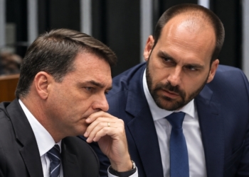 Flávio Bolsonaro Vai Aos Eua Após Descumprir Ordem Do Stf; Aliados Relatam Saída Do Brasil