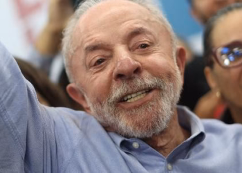 Lula Comemora Fim Da Escala 6X1 - Gazeta Mercantil